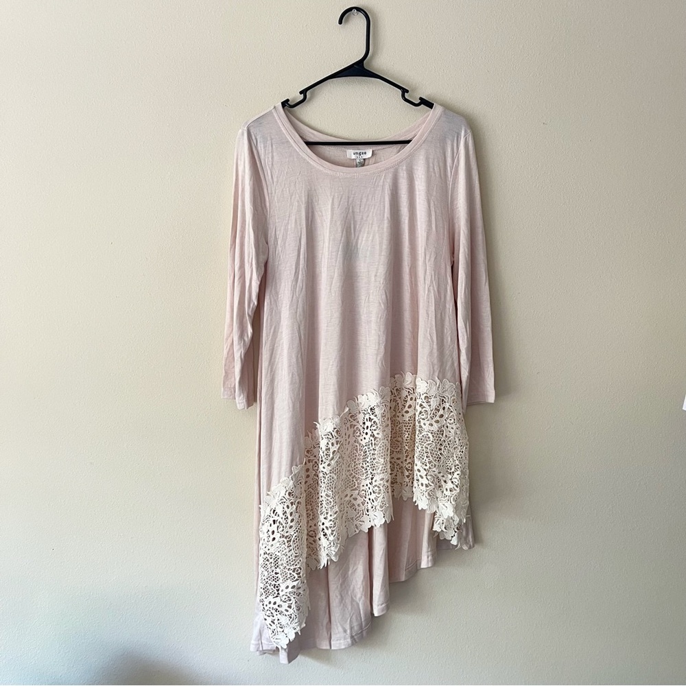 Umgee Asymmetrical Crochet Lace Trim Cotton Quarter Sleeve Tunic Dress Shirt